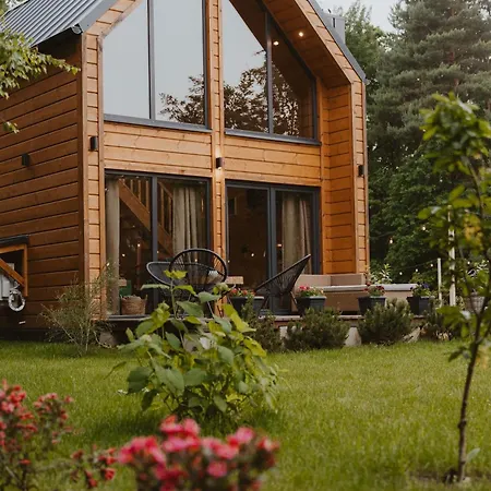 別荘 Przystan Splawy